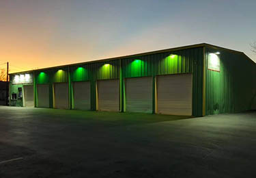 Dealer Alternative Auto Care Car Outside